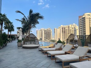 Apartment | Property grounds - 1 Bedroom in Palm Jumeirah (Dubai)