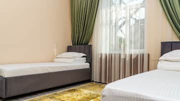 Twin Room | Blackout curtains, iron/ironing board, free WiFi