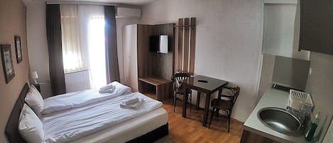 1 bedroom, iron/ironing board, WiFi, bed sheets