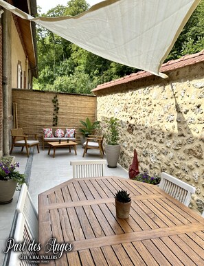 Outdoor dining - Part des Anges, Gîte Hautvillers (Hautvillers)