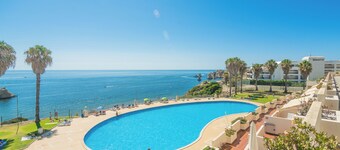 Restored - communal swimming pool 100m away, beach 300m away, city center 450m.