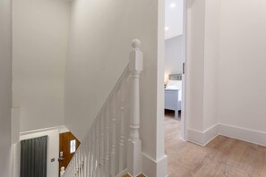 Apartment | Interior - Gorgeous Duplex Near Canary Wharf, Excel & O2 (London)