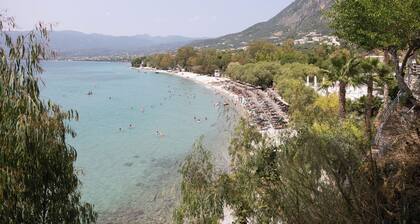 Sunset seaside retreat Apartment in Almyros, Kalamata