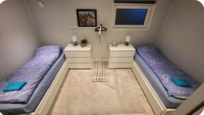 2 bedrooms, desk, free WiFi, bed sheets
