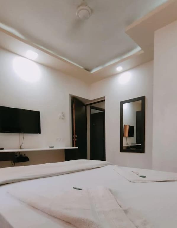 Quarto luxo | 1 quarto, Wi-Fi de cortesia