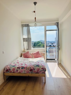 1 chambre, fer et planche Ă repasser, Wi-Fi gratuit, draps fournis