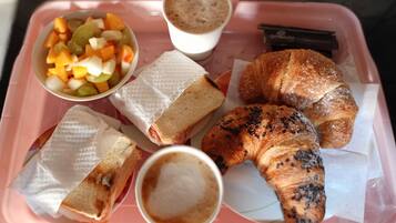 Tägliches inbegriffenes nach Wunsch zubereitetes Frühstück