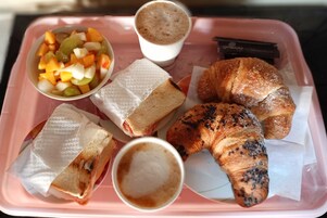 Free daily cooked-to-order breakfast