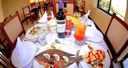 We're located at a Mahina Mwanza, Tanzania Apto #9