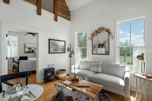 Living area - Cedar Break at Howard Ranch (Driftwood)