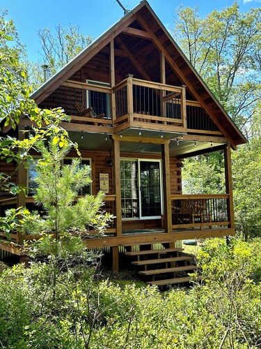 Cozy Log Cabin / Penn State Football / 20 Minutes to State College, PA
