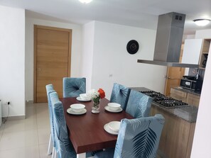Fridge, microwave, oven, stovetop - Hotel boca del mar Bocachica playa   (Boca Chica)