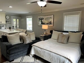 1 habitación, tabla de planchar con plancha, wifi y ropa de cama