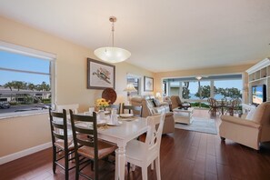 Leilighet, 2 soverom | Spiseområde