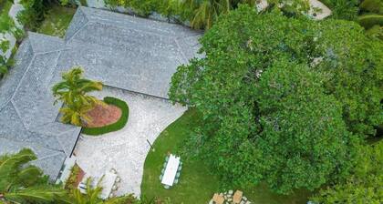 Fig Tree Harbour Island 3 Bedroom Home