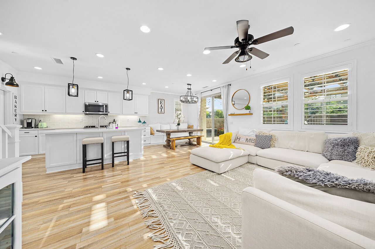 Resort like quiet 4 bedroom home in SoCal, pet friendly, walking to pool/ parks
