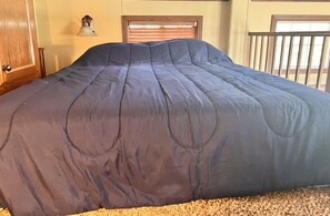 2 bedrooms, free WiFi, bed sheets - Cabin-style tiny home along best elk viewing road  (Benezette)