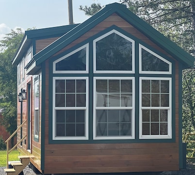 Cabin-style tiny home along best elk viewing road 
