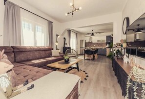 Living area - Holiday house Kristina with pool (Tinj)