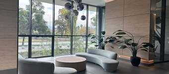 Depto Full nuevo, cercano a Parque Araucano, 650 mts del Mall Parque Arauco!