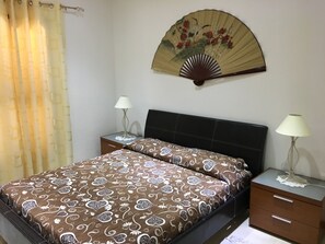 1 bedroom, iron/ironing board, bed sheets