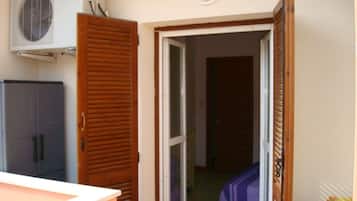 1 chambre, fer et planche Ă  repasser, draps fournis