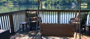 Beautiful lakefront cabin located less than 1 hour from Lake George & Saratoga