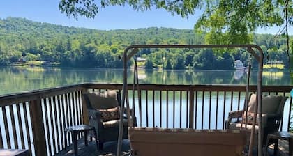 Beautiful lakefront cabin located less than 1 hour from Lake George & Saratoga