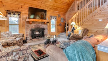 Smart-TV, Kamin, Videospiele, Bücher