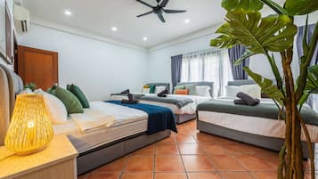 5 bedrooms, iron/ironing board, free cribs/infant beds, free WiFi