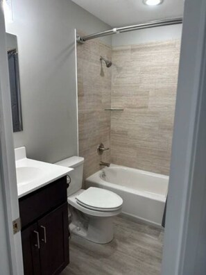 Bathtub - Holy Holt of Lexington nc (Lexington)