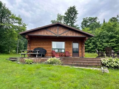 Lakefront Cabin #6 - 4 Season - Sleeps 7