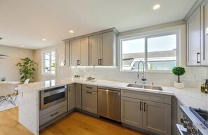 Oven, dishwasher, high chair