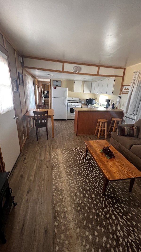 Interior - BOTTLE & GLASS INN, a quite remote retreat on a 10 acre spread. Stargazing here. (Maricopa)