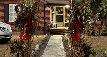 Quiet acreage Exit 407 I 40 Sevierville/ Pigeon Forge gateway to the Smokies