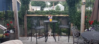 Located less than 1.5 blocks from the two main intersections Downtown Ludington