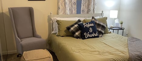 1 dormitorio, tabla de planchar con plancha, wifi gratis y ropa de cama