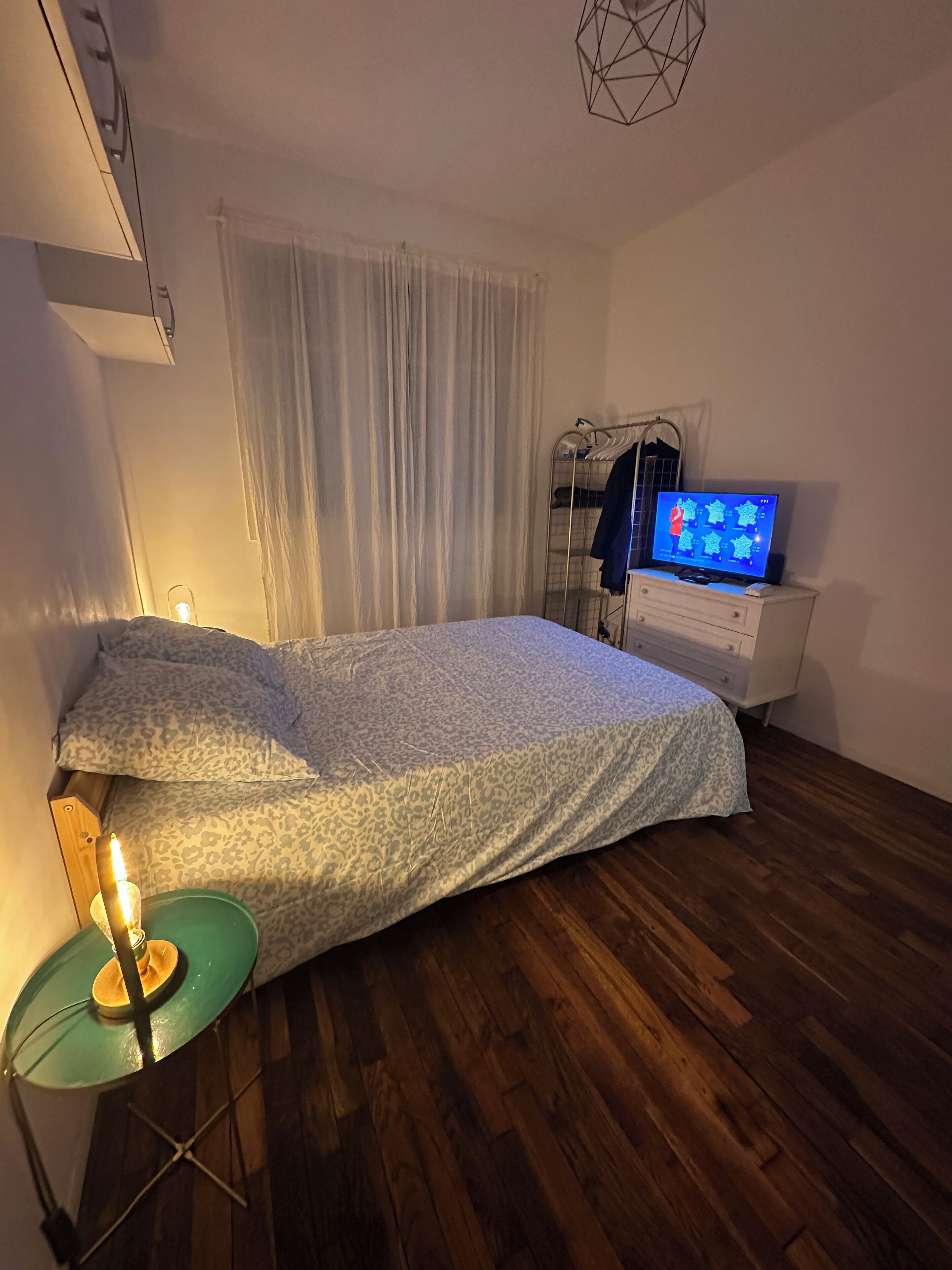 1 bedroom, desk, free WiFi, bed sheets