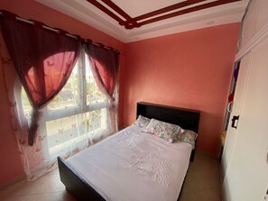 3 Schlafzimmer, Bügeleisen/Bügelbrett, WLAN, Bettwäsche