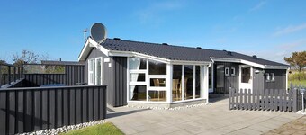 "Engelbrecht" - 400m from the sea by Interhome