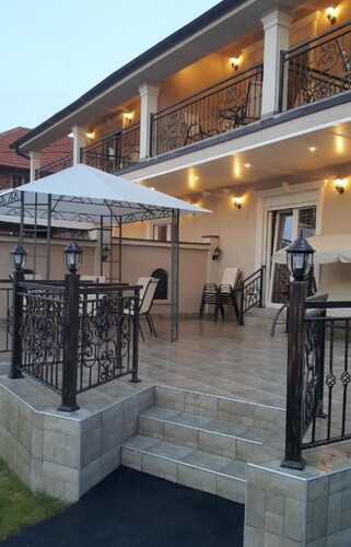 Great appartaments for relax and large groups, very close to a city center.