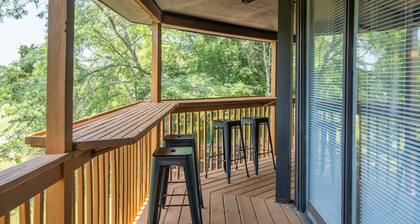 Stunning Diamondhead Retreat