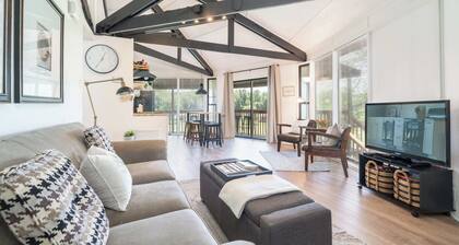 Unique Octagon Home near Hot Springs