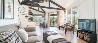 Stunning Diamondhead Retreat