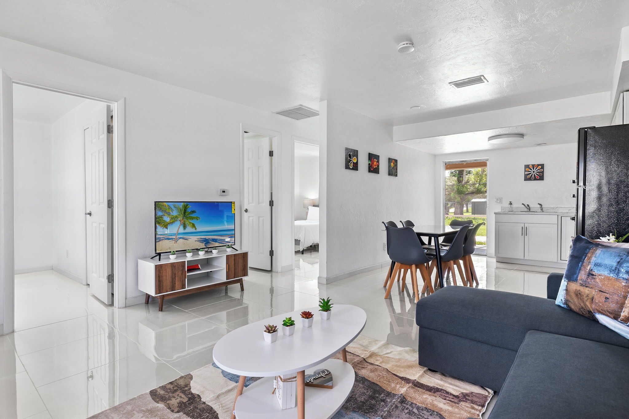 Best location in Cape Coral! Newly remodeled!
