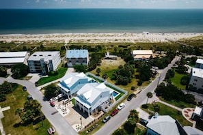 Exterior - Tybee Beach House & Private Pool (Tybee Island)