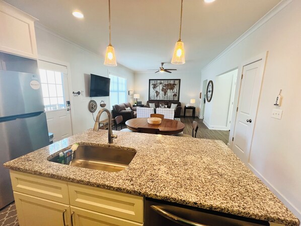 المنشأة من الداخل