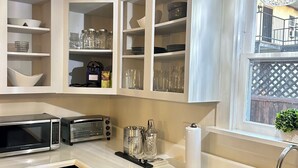 Macchina per tè/caffè, frigorifero, microonde, forno