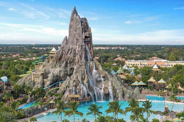 Casa geminada exclusiva, 4 quartos, no andar executivo | Vista para o resort