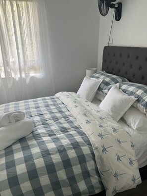 6 Schlafzimmer, Bügeleisen/Bügelbrett, Reisekinderbett, WLAN